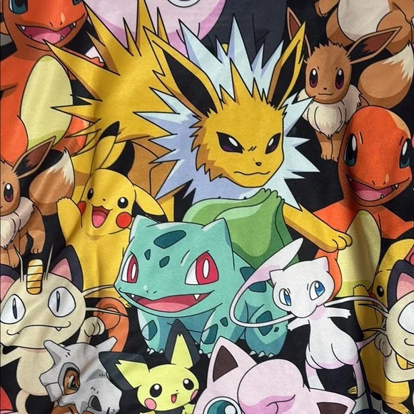 Pokémon Logo White Sweatshirt - Picture 4 of 5